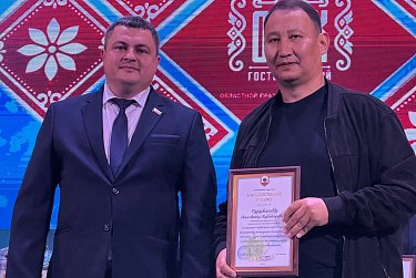 В Орске наградили работников культуры, социальной сферы и бизнеса
